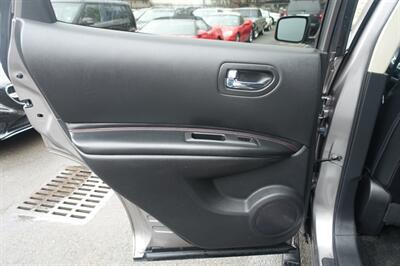 2010 Nissan Rogue SL - Photo 12 - Newark, NJ 07104