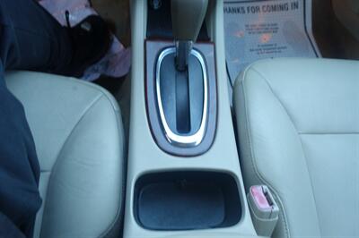 2008 Chevrolet Impala LTZ   - Photo 19 - Newark, NJ 07104