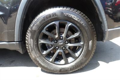 2014 Jeep Grand Cherokee Limited   - Photo 23 - Newark, NJ 07104