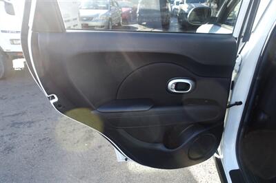 2014 Kia Soul   - Photo 12 - Newark, NJ 07104