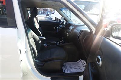 2014 Kia Soul   - Photo 14 - Newark, NJ 07104