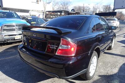 2005 Subaru Outback 3.0 R   - Photo 8 - Newark, NJ 07104