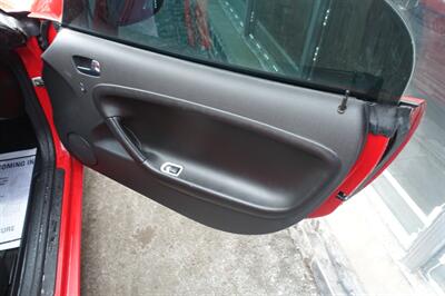 2007 Pontiac Solstice   - Photo 13 - Newark, NJ 07104