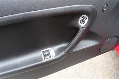 2007 Pontiac Solstice   - Photo 14 - Newark, NJ 07104