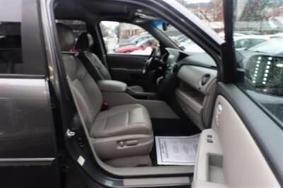 2011 Honda Pilot EX-L   - Photo 15 - Newark, NJ 07104