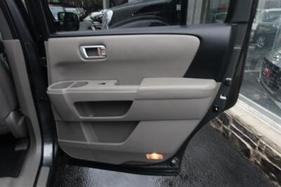 2011 Honda Pilot EX-L   - Photo 18 - Newark, NJ 07104