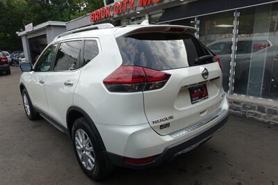 2018 Nissan Rogue SV - Photo 7 - Newark, NJ 07104