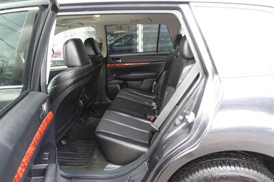 2012 Subaru Outback 2.5i Limited   - Photo 11 - Newark, NJ 07104