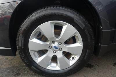 2012 Subaru Outback 2.5i Limited   - Photo 23 - Newark, NJ 07104