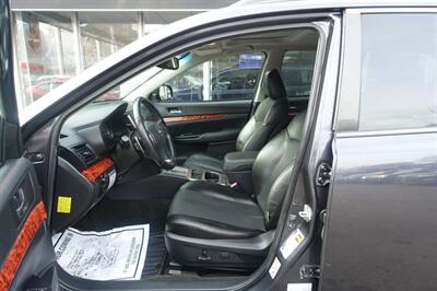 2012 Subaru Outback 2.5i Limited   - Photo 9 - Newark, NJ 07104