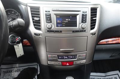 2012 Subaru Outback 2.5i Limited   - Photo 18 - Newark, NJ 07104