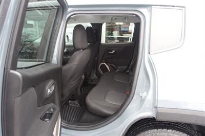 2017 Jeep Renegade Latitude   - Photo 11 - Newark, NJ 07104