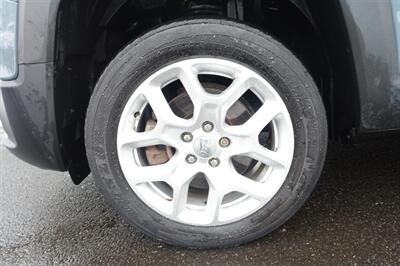 2017 Jeep Renegade Latitude   - Photo 22 - Newark, NJ 07104