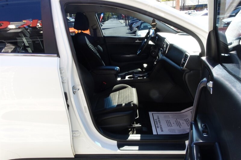 2018 Kia Sportage LX photo 13