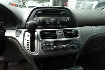 2010 Honda Odyssey EX w/DVD - Photo 17 - Newark, NJ 07104