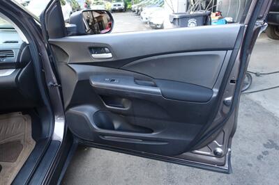 2013 Honda CR-V LX - Photo 16 - Newark, NJ 07104