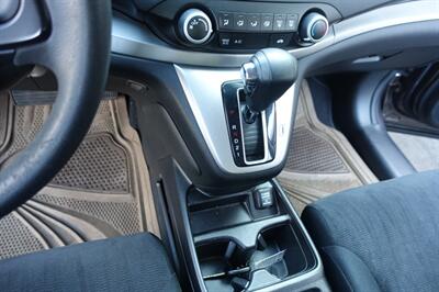 2013 Honda CR-V LX - Photo 24 - Newark, NJ 07104
