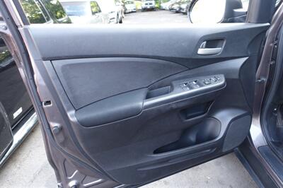 2013 Honda CR-V LX - Photo 11 - Newark, NJ 07104