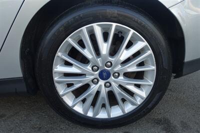 2017 Ford Focus Titanium - Photo 25 - Newark, NJ 07104
