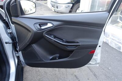 2017 Ford Focus Titanium - Photo 15 - Newark, NJ 07104