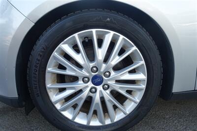 2017 Ford Focus Titanium - Photo 23 - Newark, NJ 07104