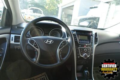 2015 Hyundai ELANTRA GT   - Photo 13 - Newark, NJ 07104