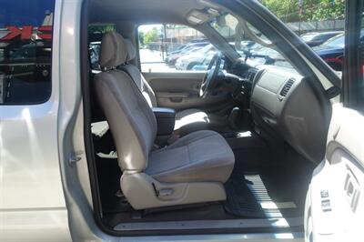 2003 Toyota Tacoma - Photo 13 - Newark, NJ 07104