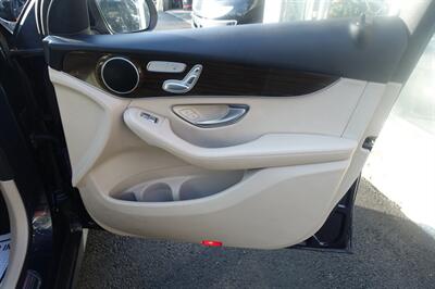 2019 Mercedes-Benz GLC GLC 300 4MATIC - Photo 15 - Newark, NJ 07104