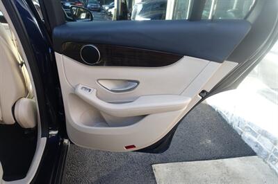 2019 Mercedes-Benz GLC GLC 300 4MATIC - Photo 17 - Newark, NJ 07104