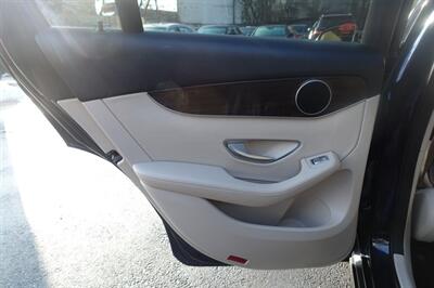 2019 Mercedes-Benz GLC GLC 300 4MATIC - Photo 12 - Newark, NJ 07104