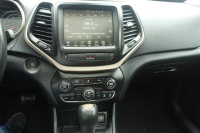 2014 Jeep Cherokee Limited   - Photo 18 - Newark, NJ 07104