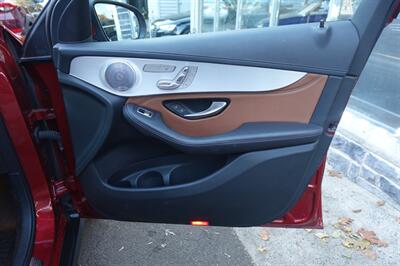 2019 Mercedes-Benz GLC GLC 300 4MATIC   - Photo 15 - Newark, NJ 07104