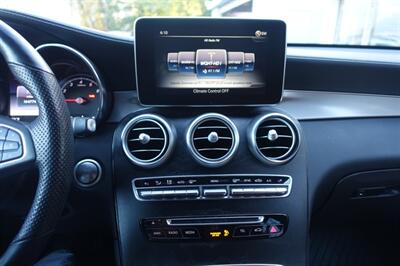 2019 Mercedes-Benz GLC GLC 300 4MATIC   - Photo 18 - Newark, NJ 07104