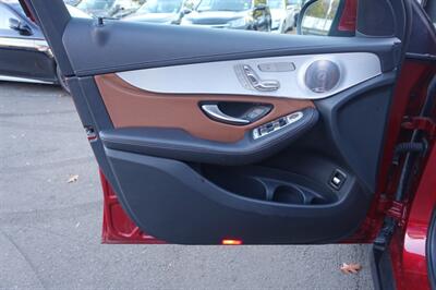 2019 Mercedes-Benz GLC GLC 300 4MATIC   - Photo 10 - Newark, NJ 07104