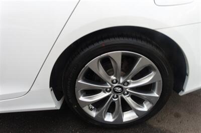 2013 Hyundai SONATA Limited - Photo 22 - Newark, NJ 07104