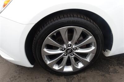 2013 Hyundai SONATA Limited - Photo 21 - Newark, NJ 07104