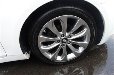 2013 Hyundai SONATA Limited - Photo 20 - Newark, NJ 07104