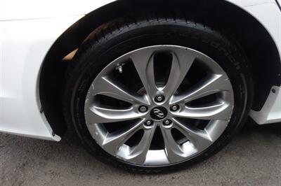 2013 Hyundai SONATA Limited - Photo 19 - Newark, NJ 07104