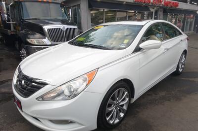 2013 Hyundai SONATA Limited - Photo 1 - Newark, NJ 07104