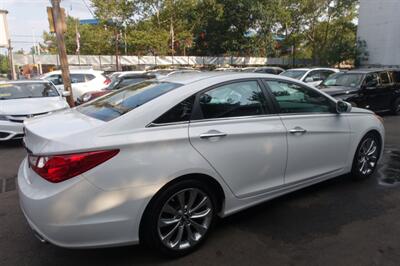 2013 Hyundai SONATA Limited - Photo 5 - Newark, NJ 07104