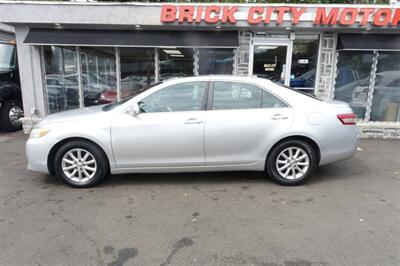 2011 Toyota Camry XLE   - Photo 4 - Newark, NJ 07104