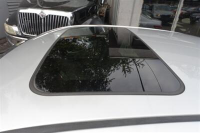 2011 Toyota Camry XLE   - Photo 20 - Newark, NJ 07104