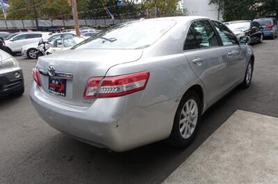 2011 Toyota Camry XLE   - Photo 5 - Newark, NJ 07104