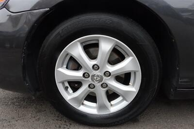 2011 Toyota Camry LE - Photo 21 - Newark, NJ 07104