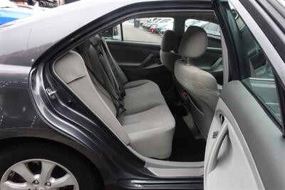 2011 Toyota Camry LE - Photo 16 - Newark, NJ 07104