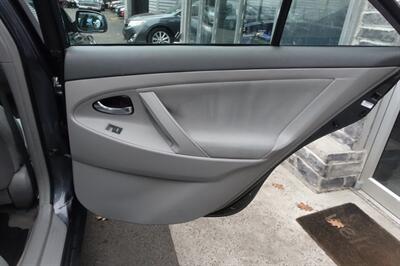 2011 Toyota Camry LE - Photo 17 - Newark, NJ 07104