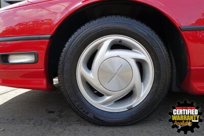 1990 Ford Thunderbird SC   - Photo 20 - Newark, NJ 07104