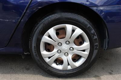 2010 Hyundai ELANTRA SE   - Photo 23 - Newark, NJ 07104
