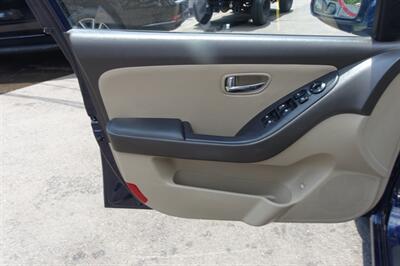 2010 Hyundai ELANTRA SE   - Photo 10 - Newark, NJ 07104