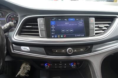2020 Buick Enclave Essence   - Photo 20 - Newark, NJ 07104